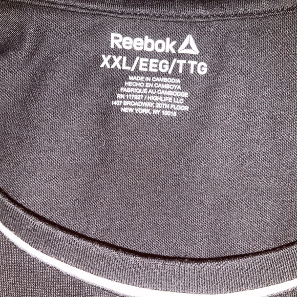 Reebok Women's Cropped Graphic Tee with Side Slits, Size XXL - Picture 7 of 11